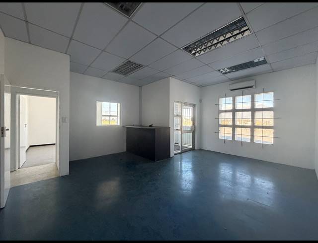 2,356M² WAREHOUSE TO LET IN EPPING INDUSTRIAL